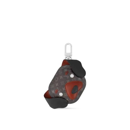 みゅう Louis Vuitton bag charm in a cute dog shape, gray and red monogram