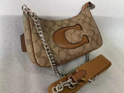 バッグ Saint Laurent Le7 A5 bag with shoulder straps in beige leather - E