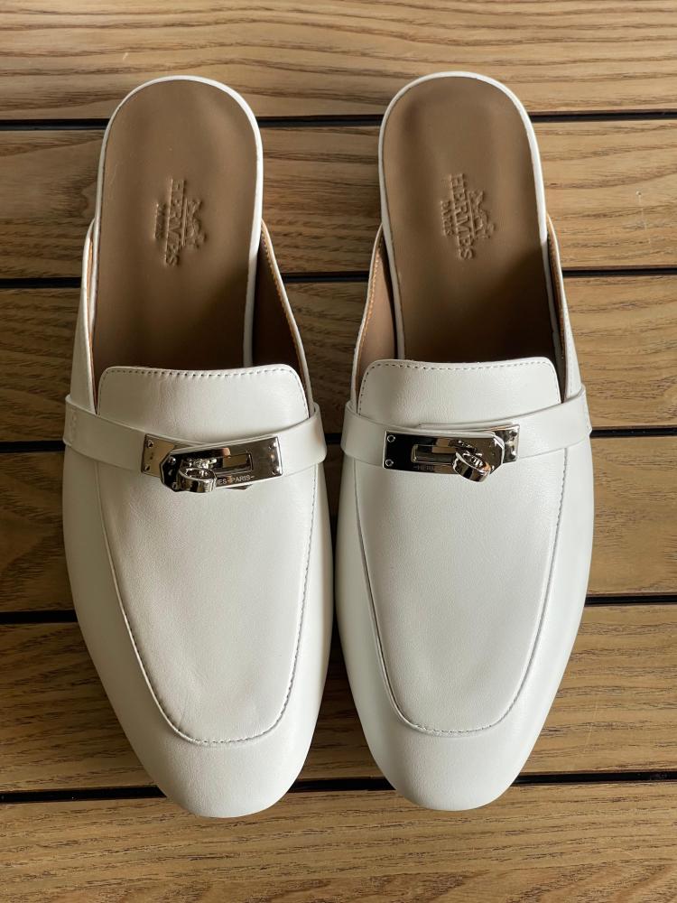 Hermes Oz Women's Leather Closed Toe Slippers in White - E-SEVEN STORE