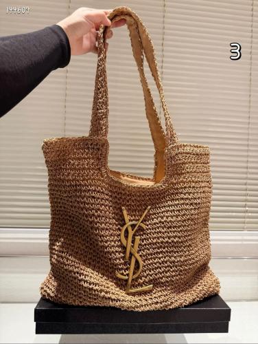 Yves Saint Laurent crochet bag in straw color with gold logo - E