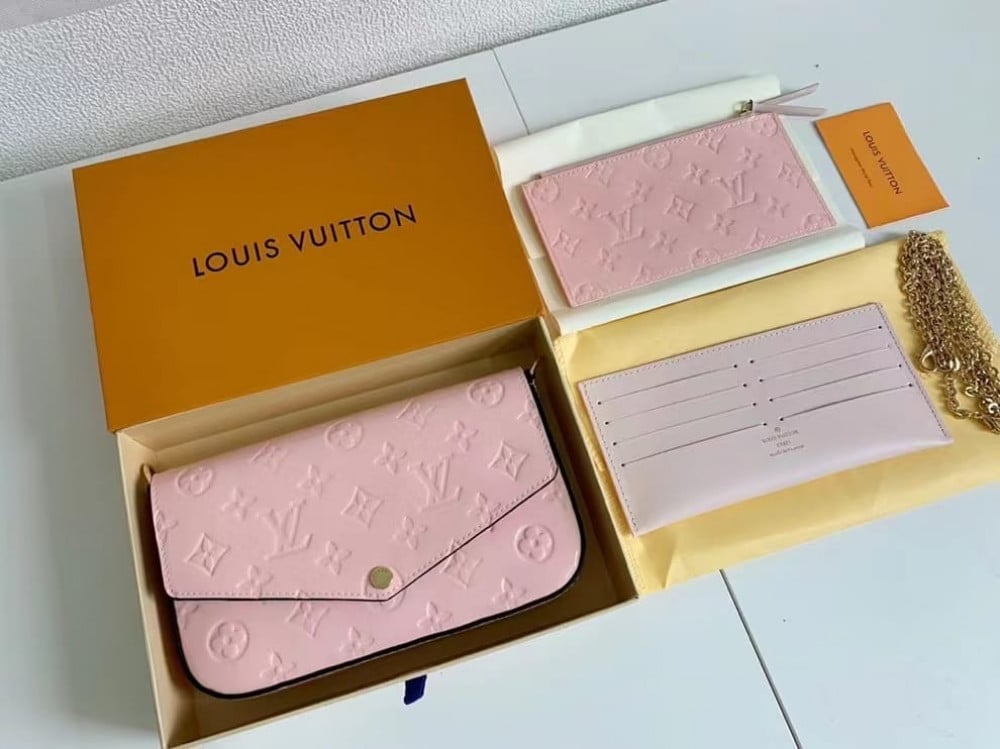 LOUIS VUITTON