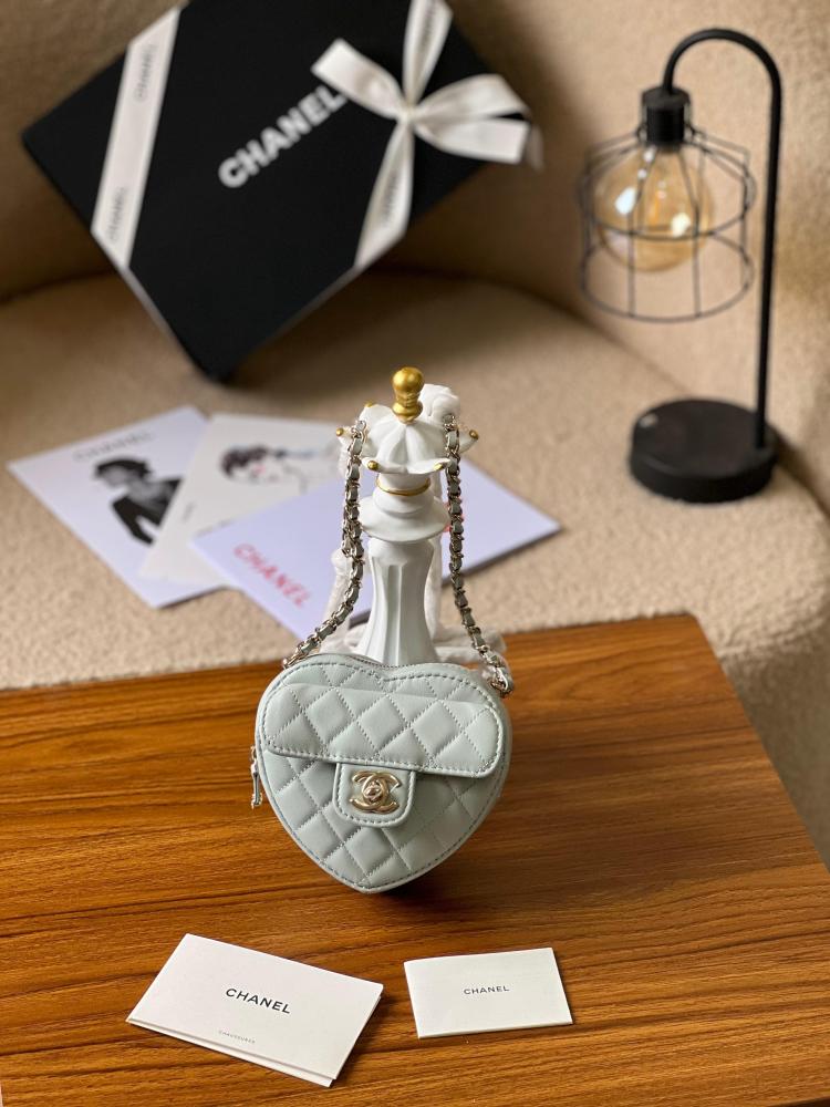 Chanel heart-shaped bags with a chain holder in gray leather