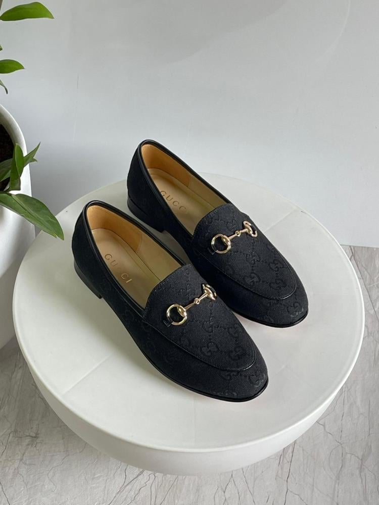 Gucci Women's Black Flat Comfort Loafers with GG Logo