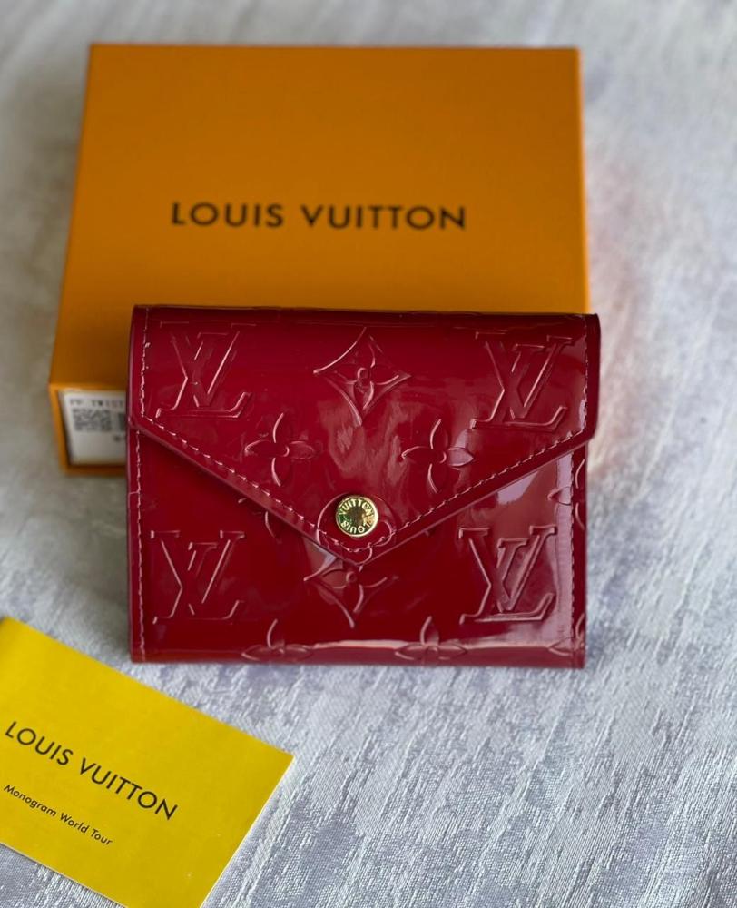 Louis Vuitton Monogram Small Wallet in Red Patent Leather
