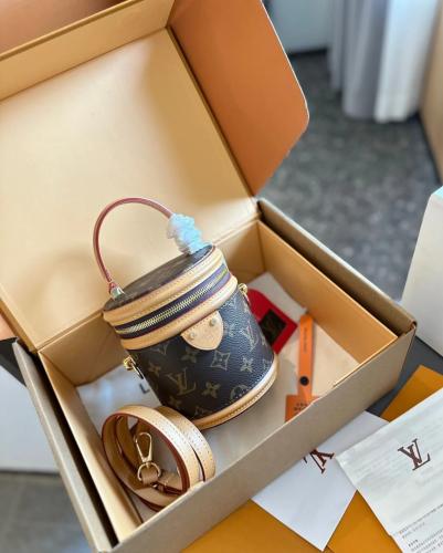 [ NERDY ]★韓国人気★MONOGRAM MINI CYLINDER BAG KOREA PM] NERDY 23SS Monogram Hobo Bag Mini Cylinder Bag