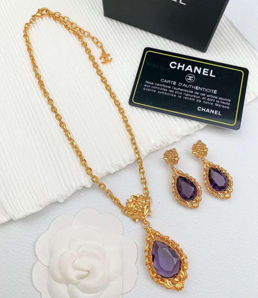 Chanel Classic Women's Earrings and Necklace with Purple and Gold - Main Image