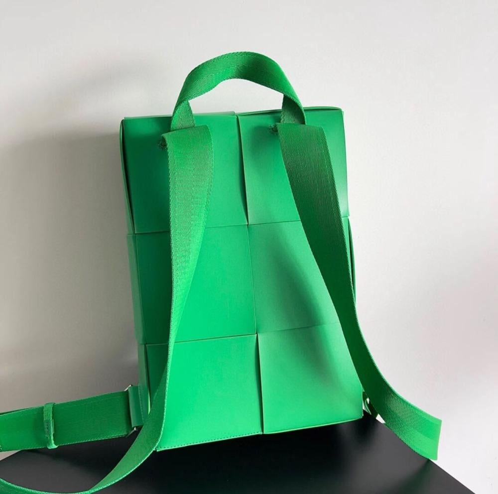 mm専用ページ Bottega Arco Men's Backpack, Zipper Style, Green - E-SEVEN STORE