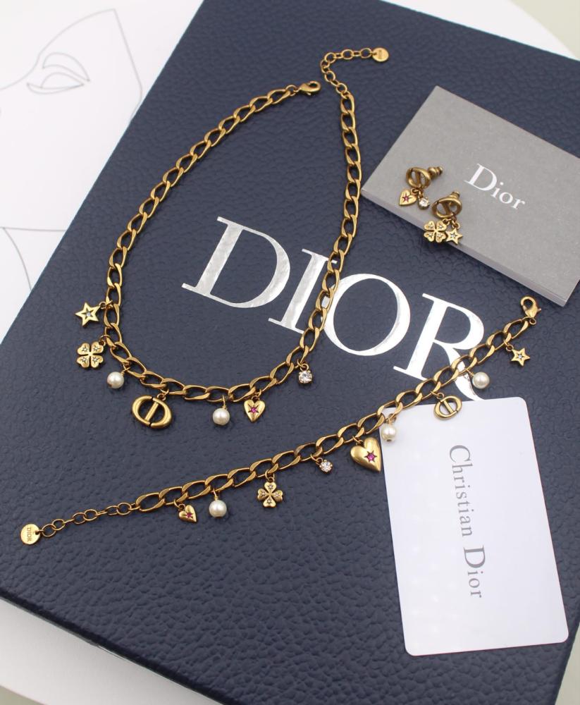 Christian Dior ネックレスとブレスレットセット