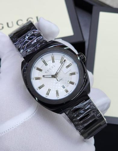 Gucci H25 Luxury Watch in Silver with a Distinctive Green Dial - E