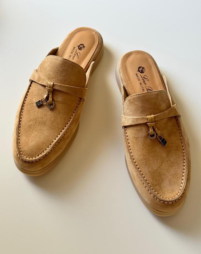 سليبر راقي مغلق نسائي لوروبيانا لون عسلي أصفر