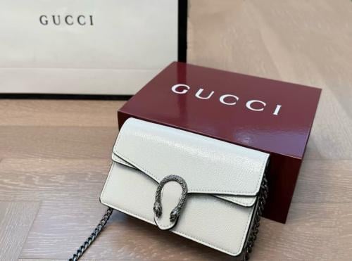 Gucci Dionysus white patent leather bag with silver hardware - E