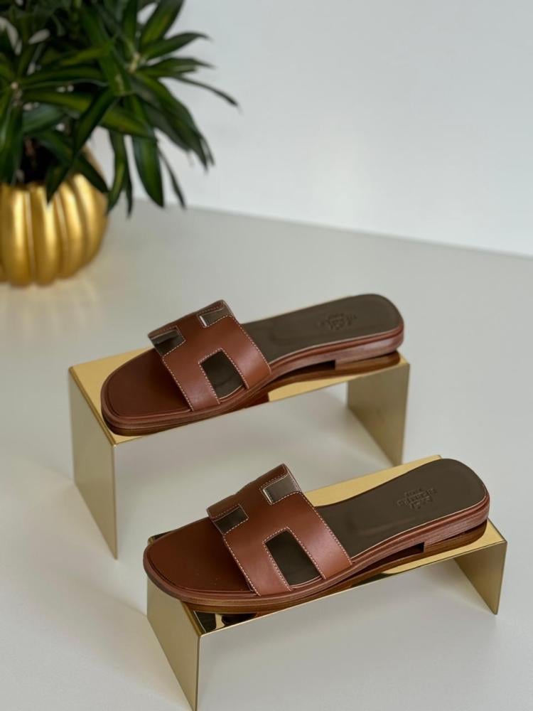 Hermes Oran Women's Flat Leather Slippers in Luxury Brown E
