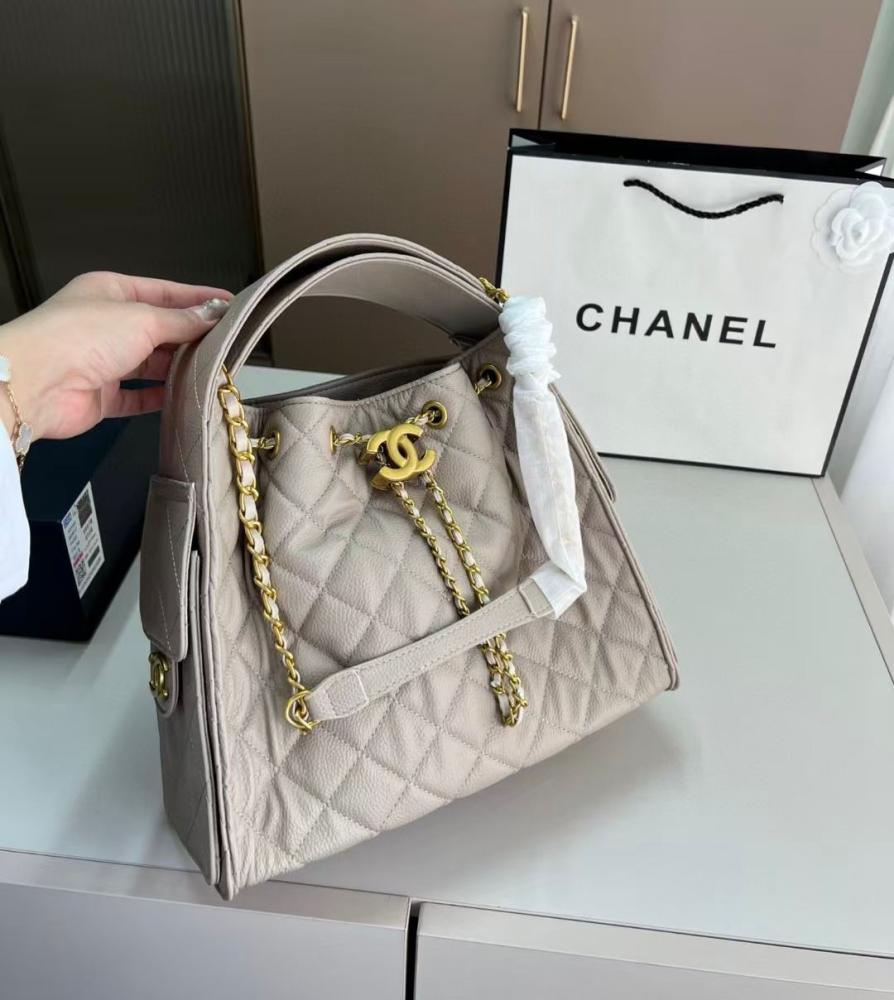 大人気ケリー 美しさ際立つベルベット ネイビー◆【CHANEL】25A Say hi to Chanel 25A 🍂 Autumn Collection Pre-Fall, Metiers