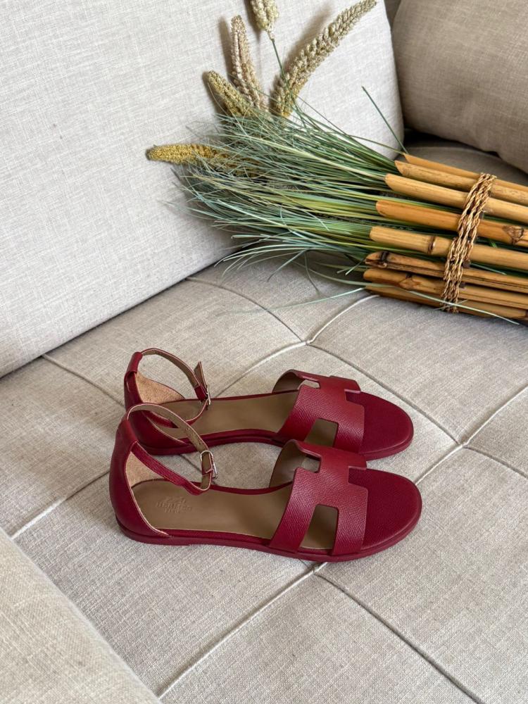 Hermes Santorini Women's Flat Sandals in Burgundy and Beige