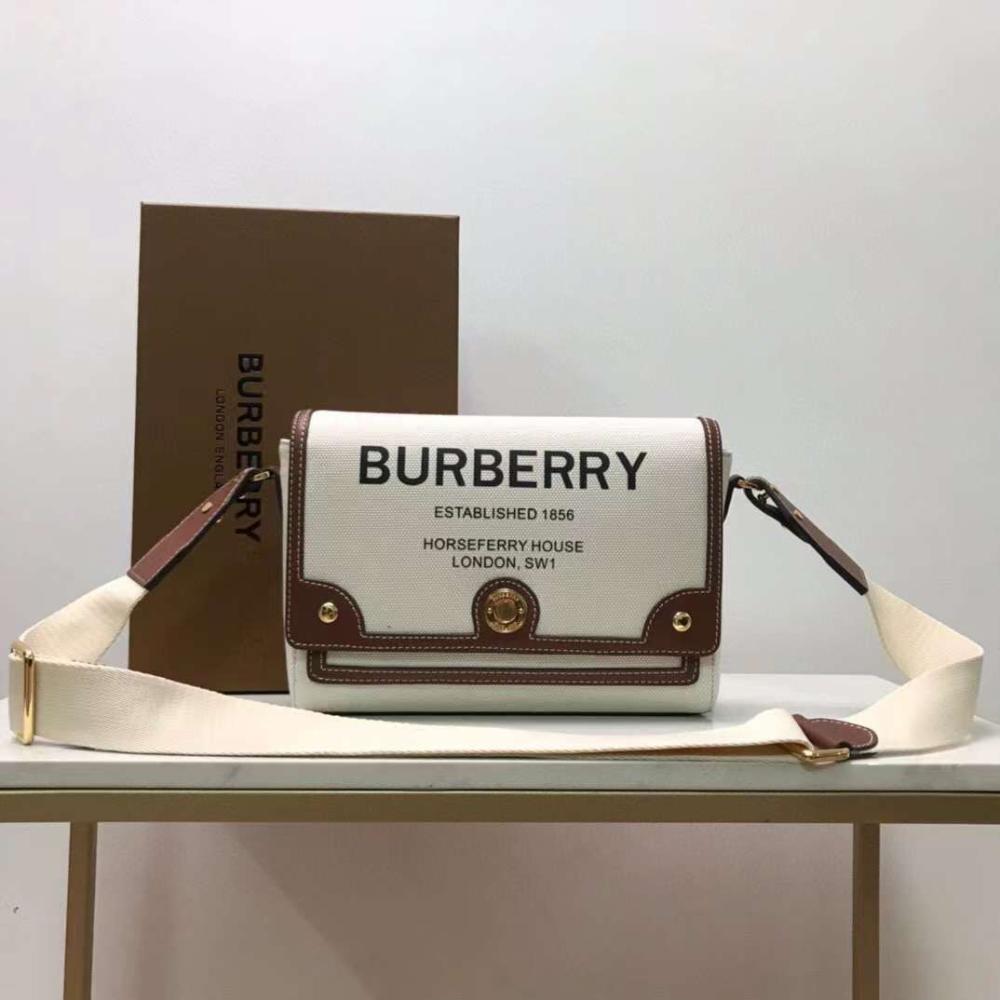 ★送料・関税込★BURBERRY★ロゴ クロスボディバッグ★ BURBERRY】バーバリー『ロゴディテール ECONYL クロスボディ
