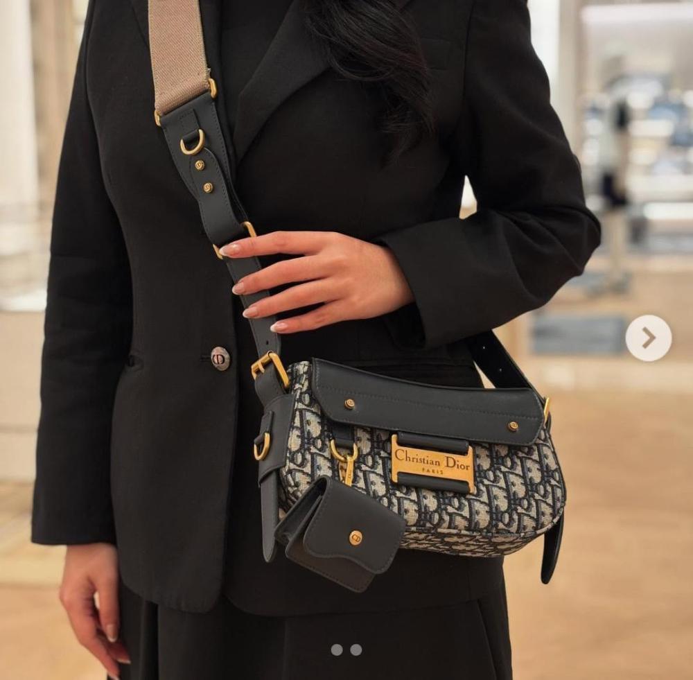 Dior Vibe D-print canvas bag with leather, black and beige E