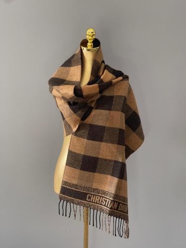 CELINE 19AW ウールマフラー　SCARF IN TARTAN WOOL 楽天市場】CELINE セリーヌ マフラー 2AWU4731W.19DO メンズ