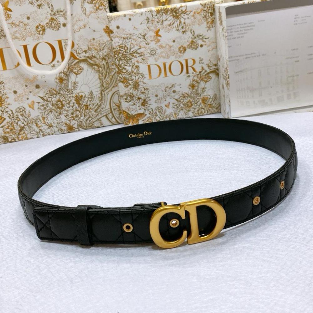 Dior リング Dior Lady Gold Watch with Round Bezel and Blue Dial for
