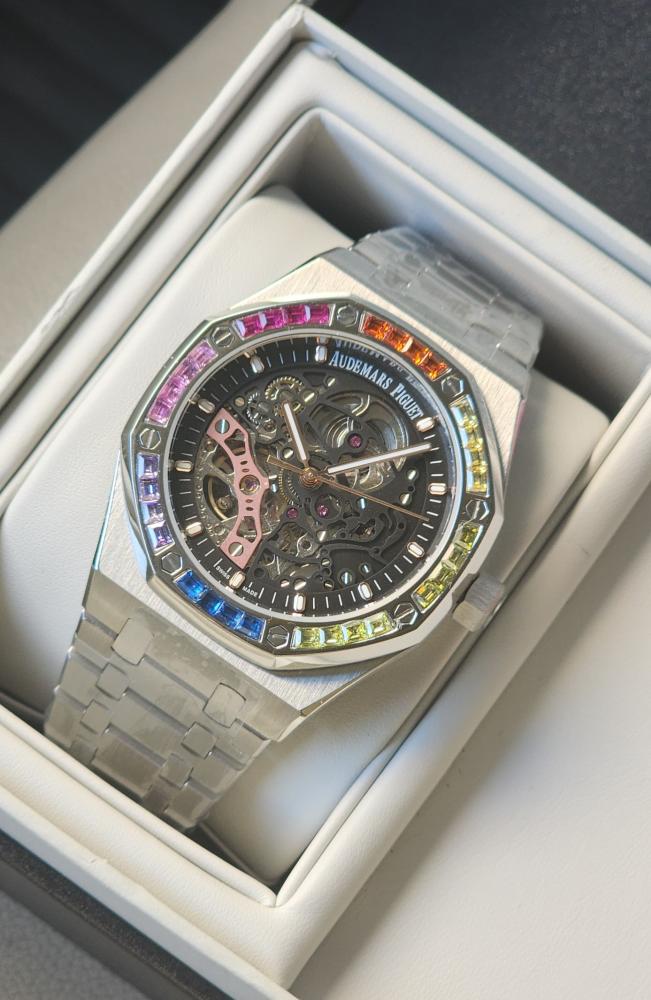 AP Royal Oak 41 Men's Silver Metal Watch with Black Dial