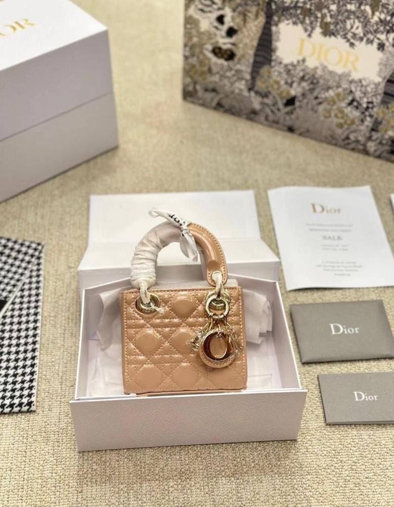 超美品 Lady Dior バッグ スモール Lady Dior 13cm Small Bag in Apricot - E-SEVEN STORE