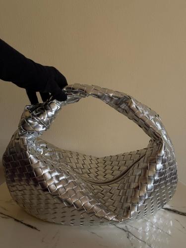 BOTTEGA VENETAのバッグ 0400011715082_BAROLOGOLD?wid=