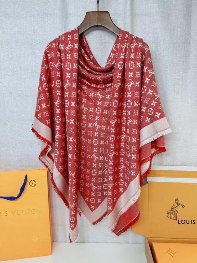 شال كتف ناعم لويس فيتون سيلك كلاسيك مونوغرام بلون احمر