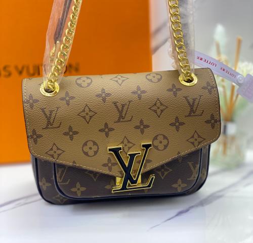 Louis Vuitton Men's Messenger Shoulder Bag, Brown, Brand