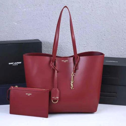 SAINT LAURENT トートバッグ Saint Laurent New Toy Bag for Women in Luxury Black Leather