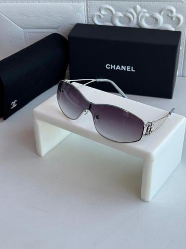 Celine Round Sunglasses in Black and Silver - E-SEVEN STORE