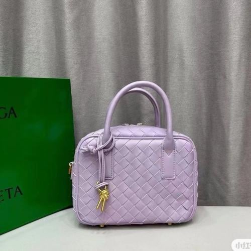 Bottega Veneta Light Purple Zip Bag - E-SEVEN STORE
