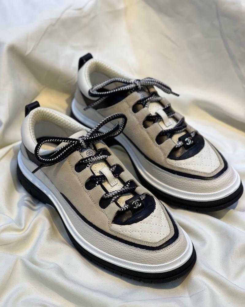 Chanel Women's Black and White Luxury Canvas Sneakers - E