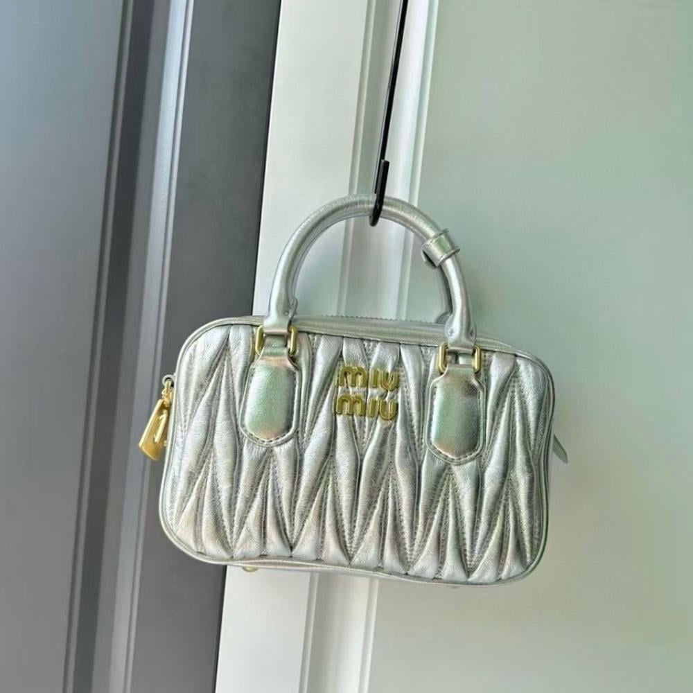 Miuni Miu Handbag with Top Handles in Silver and Gold