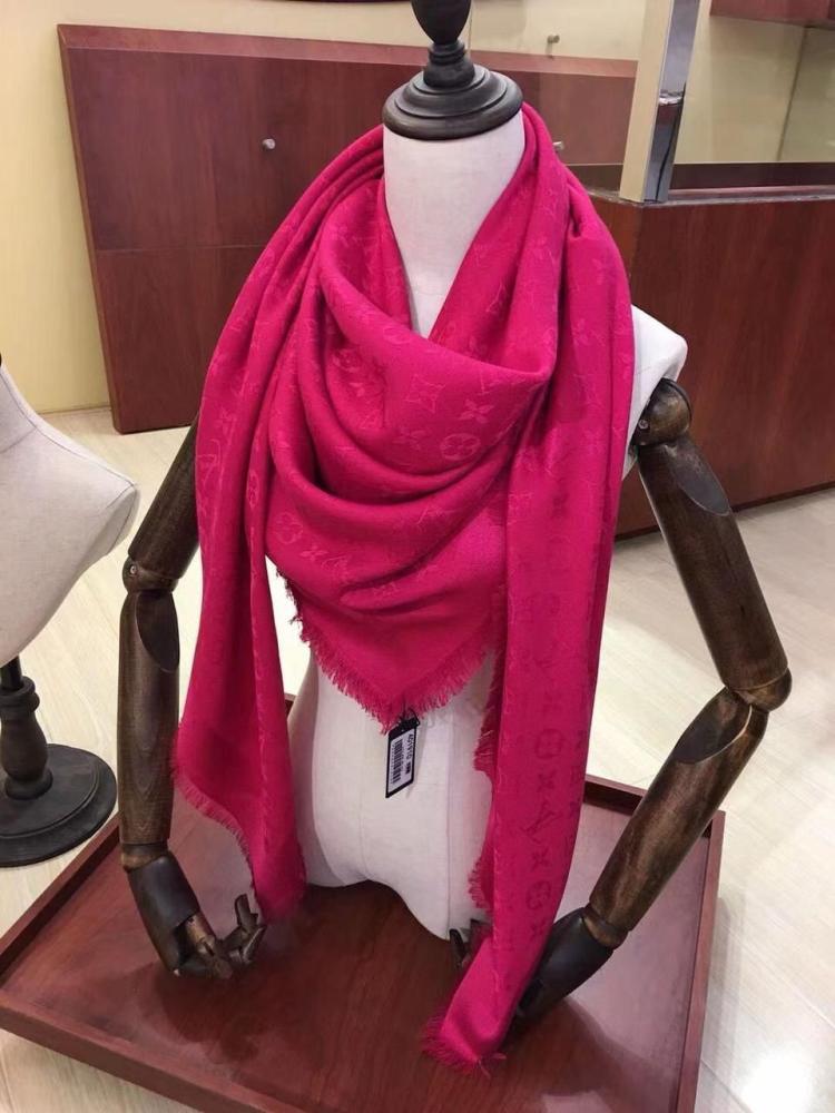Louis Vuitton Silk Classic Monogram Fuchsia Women's Neck Scarf - E