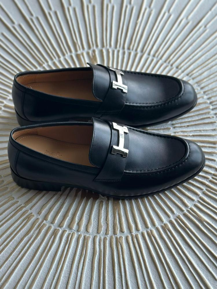 Hermes Men's Formal Shoes with Brand Logo in Premium Leather, Black