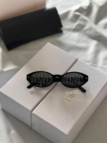 Fendi Roma Women's Square Sunglasses, Burgundy - E-SEVEN STORE