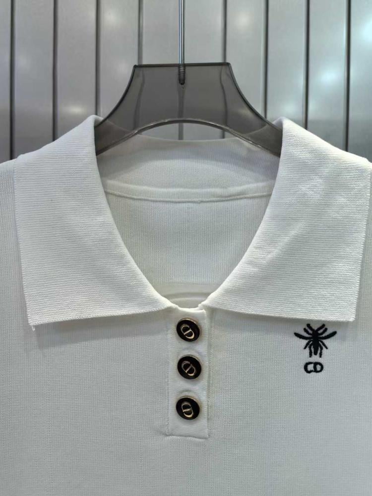 Dior V-neck half-sleeve blouse with buttons in white with D