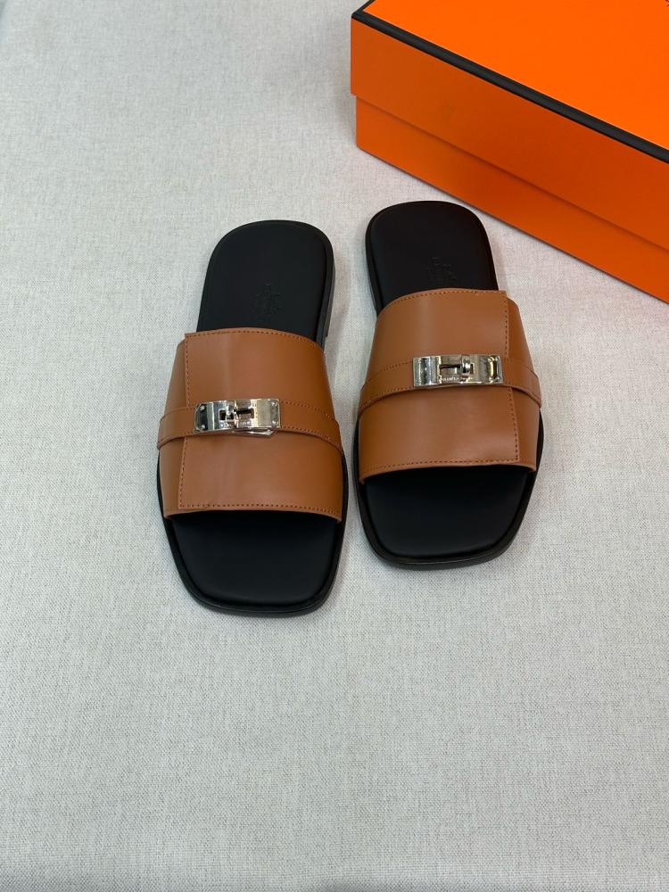 【HERMES】H231739ZH02410 ブラック Gabriel サンダル HERMES】H231739ZH02410 ブラック Gabriel サンダル (HERMES