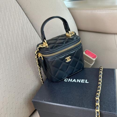 香水セット：Ferragamo, Chanel, Versace, Kenzo 香水セット：Ferragamo, Chanel, Versace, Kenzo