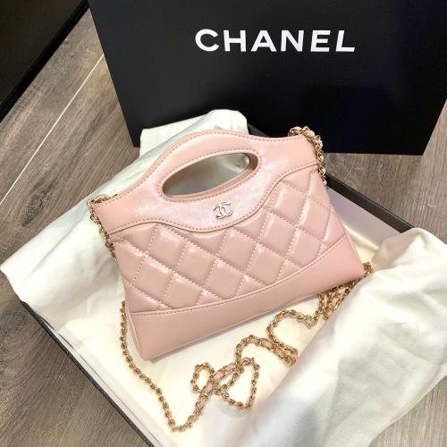 CHANEL 鞄 8fe44a1e-5106-427a-9e78-