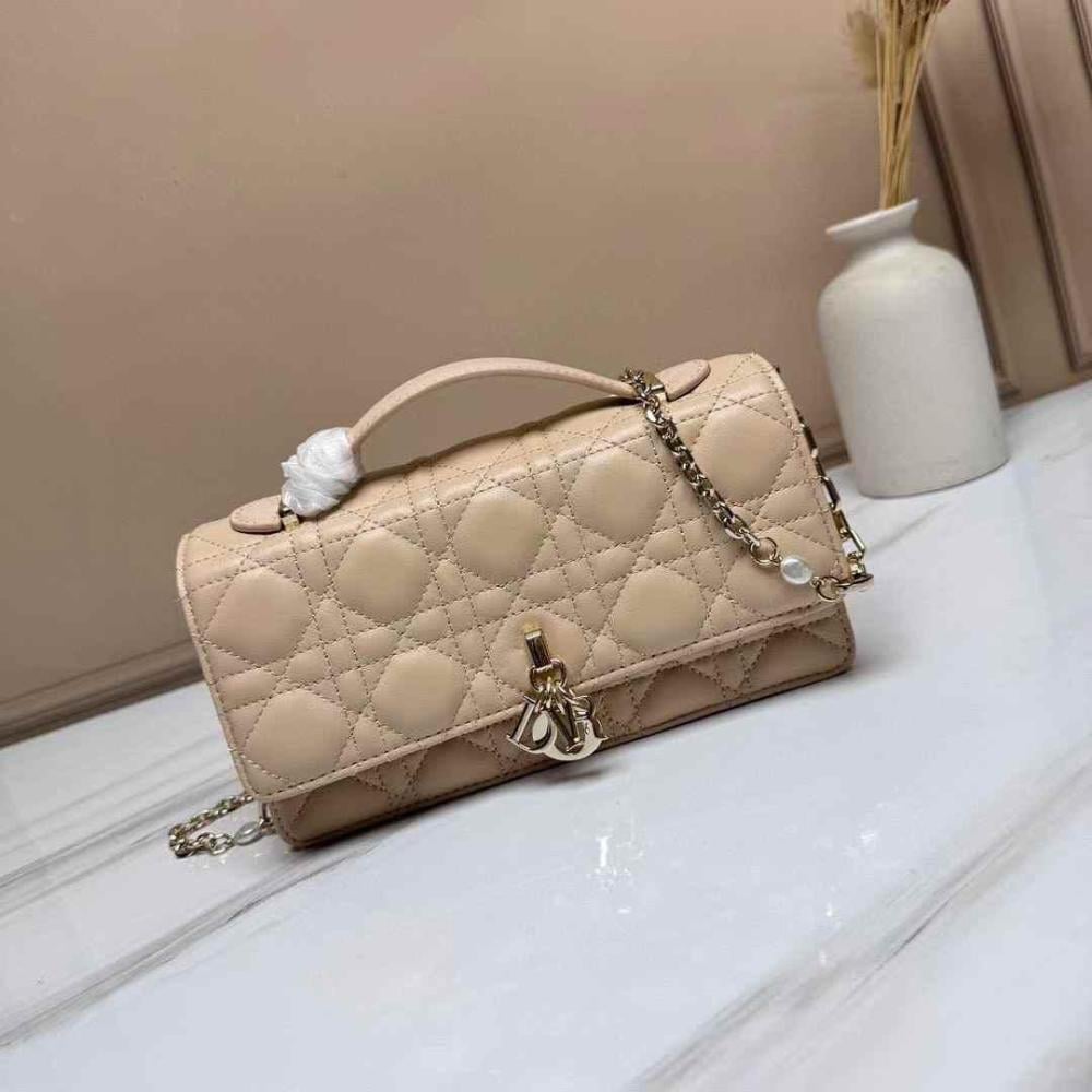 Luxury beige My Dior chain shoulder bag with gold metal