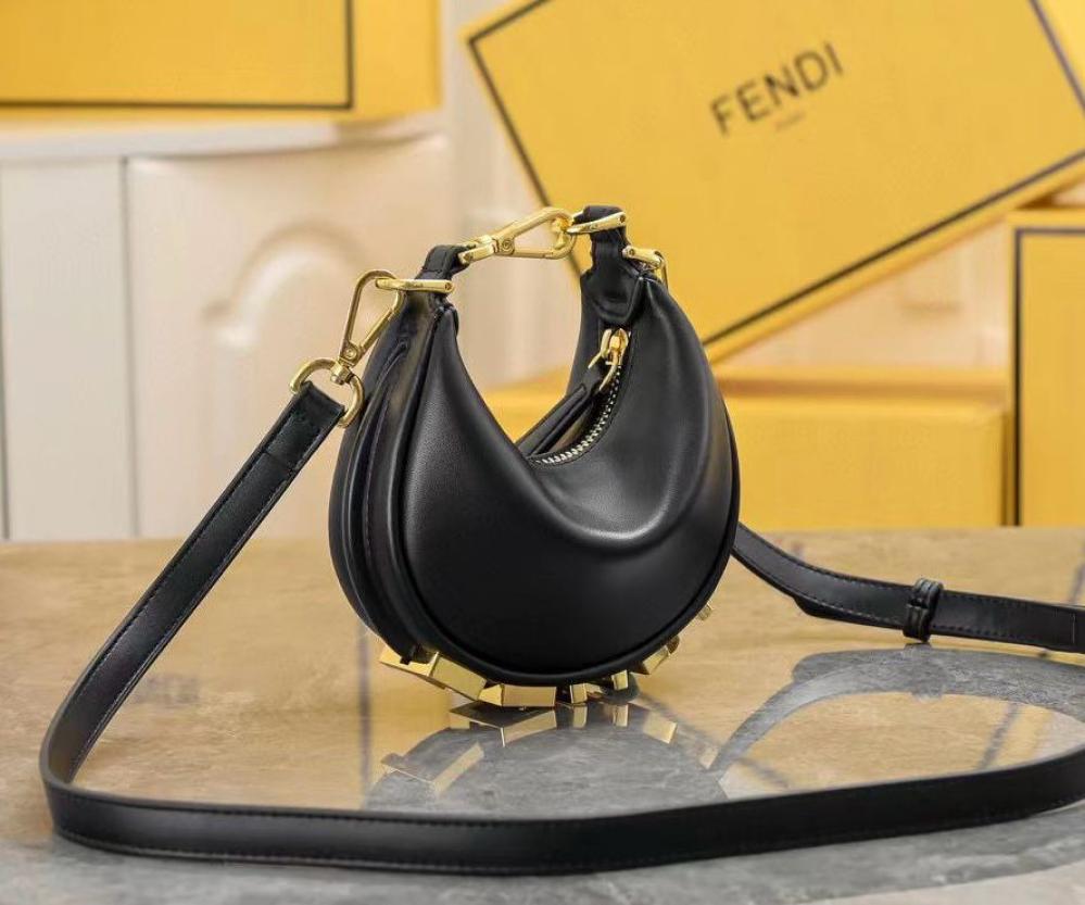【送料&関税込】Fendi Graphy Small Leather Bag Fendi Black Graffi Small Leather Shoulder Bag - E-SEVEN STORE