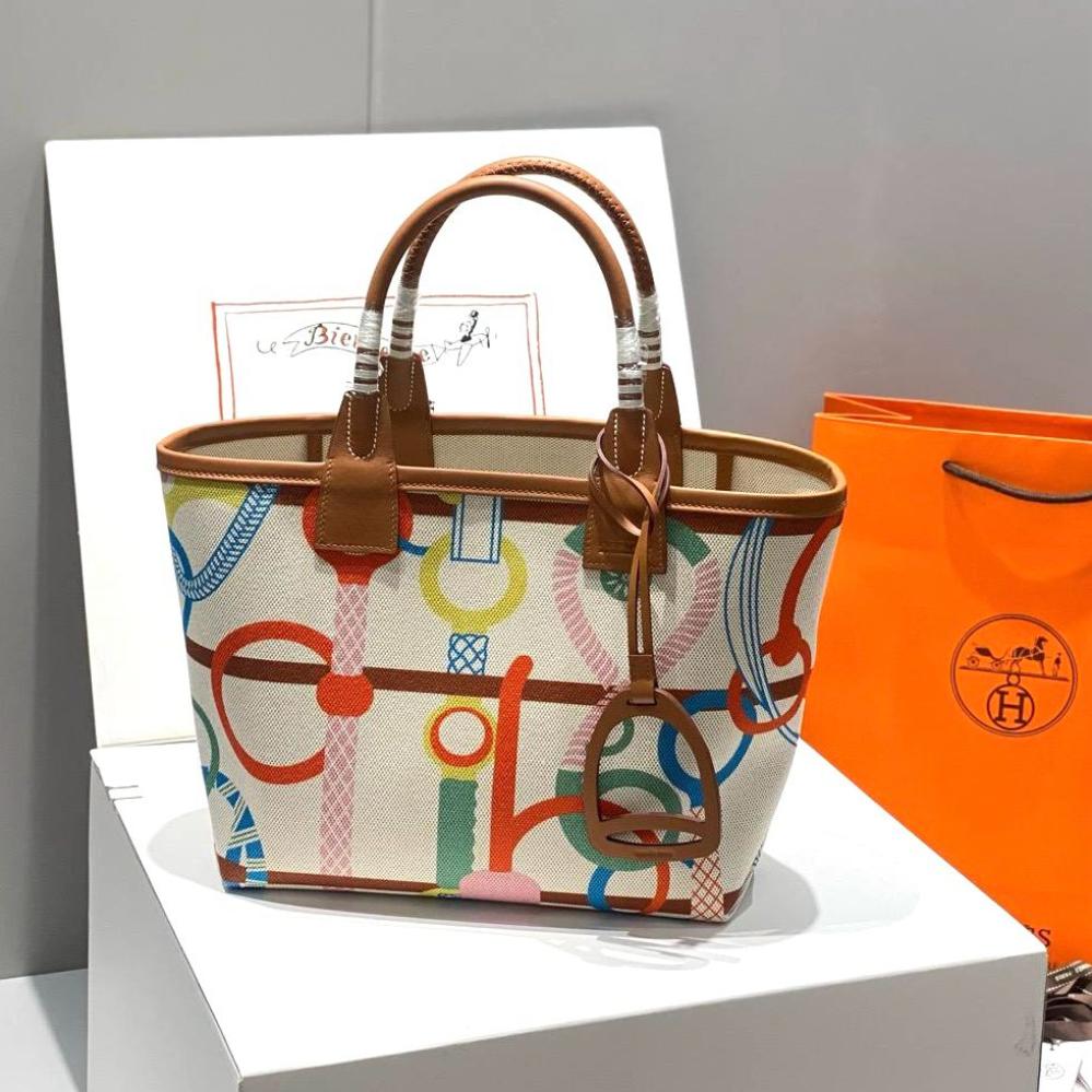 Hermes Stable 25 bag in bright multi-colors with elegant leather handles