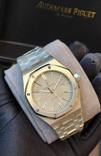 Patek Philippe Cubitus Men's Watch, Brown, Elegant - E-SEVEN STORE