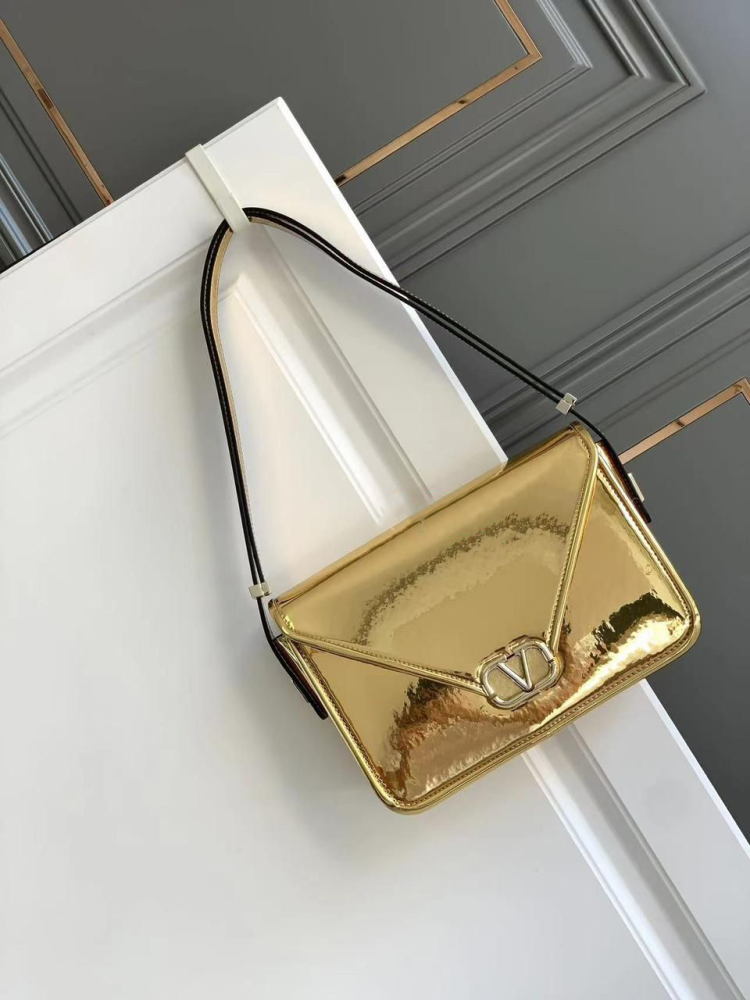 Valentino Pre-Owned Women's Shoulder Bag in Metallic Gold E