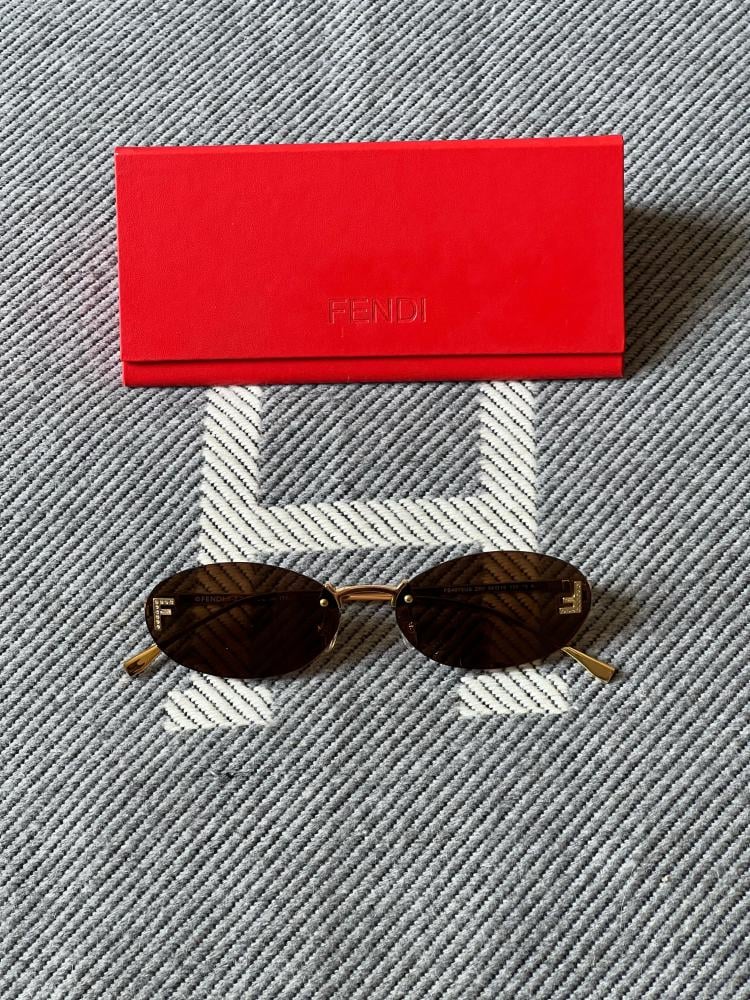 Fendi Oval First Crystal Women's Sunglasses in Honey E-SEVEN STORE