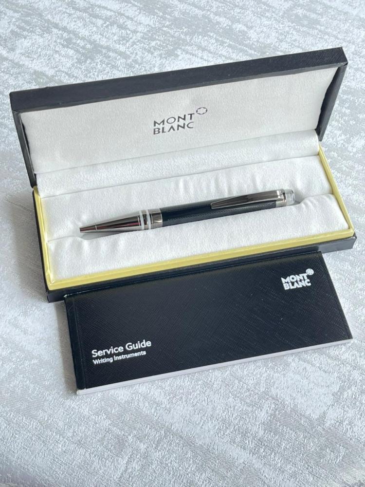 قلم مون بلانك ستاروكر كباس حبر جاف أسود وفضي