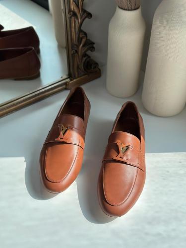 Louis Vuitton Women Flats - E-SEVEN STORE