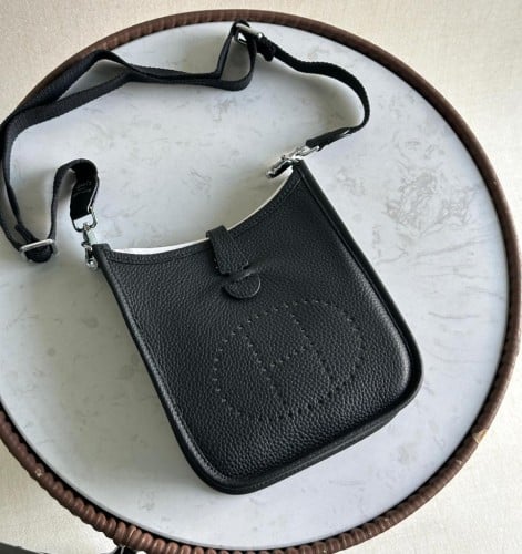 Hermes Geta Shoulder Bag with Brand Logo Flap, White, Modern