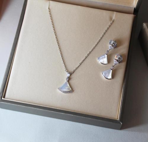 Bvlgari Diva Women's Accessory Set in White with Luxury Silver - E