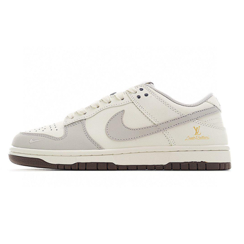 NIKEウィーク　LOUIS VUITTON スニーカー／ホワイト／UK7 Nike, Louis Vuitton Louis Vuitton X Nike Air Force 1 White | Size